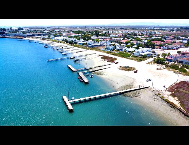647M² VACANT LAND FOR SALE IN PORT OWEN